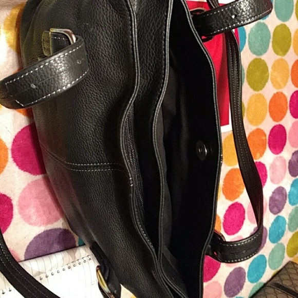 Authentic NWOT Tignanello large black leather bag. - Picture 5 of 8